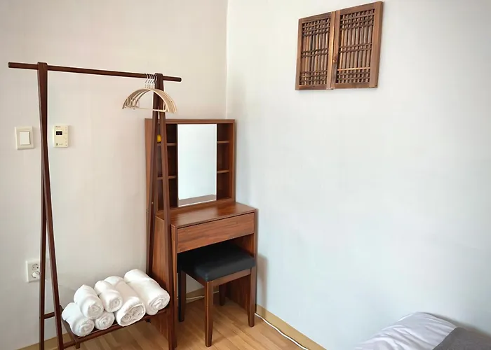 도도스테이, 서울역 도보9분, 2룸, 넷플릭스무료, 최대 6인 * Seúl